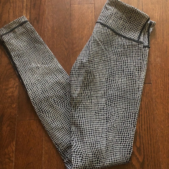 Lululemon leggings 4 - Picture 1 of 7